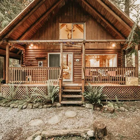 Baker Rim Cabin 17 - A Rustic Family Cabin With Modern Features